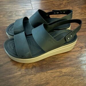 Crocs Brooklynn Platform Sandals